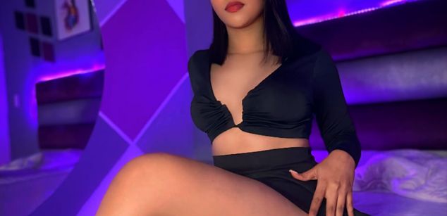 Model - amanda ridedildo