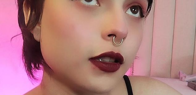 Model - Elizabeth Taylor cum