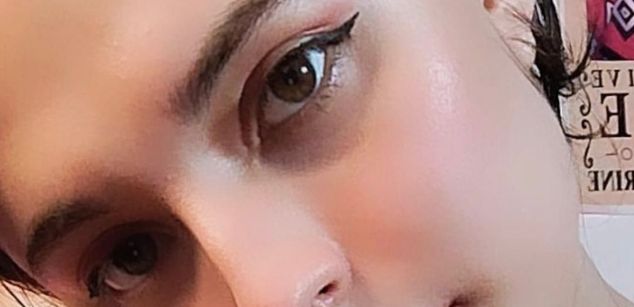 Model - Elizabeth Taylor cum