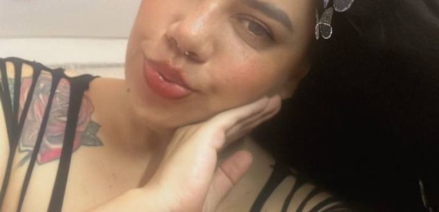 Model - dreabusty hairy