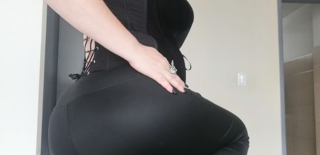 Model - LillythWonder_ pussy