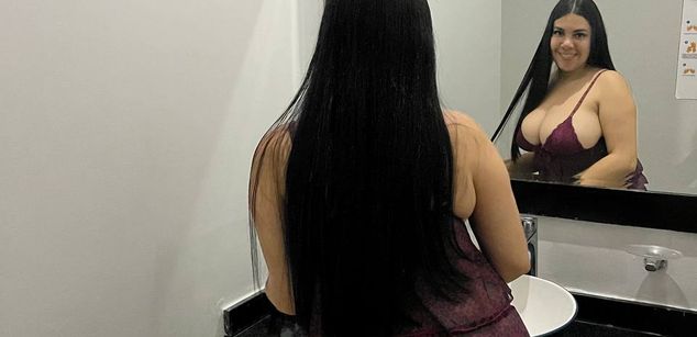 Model - dreabusty hairy