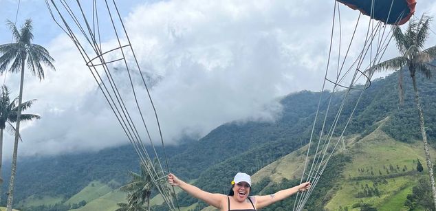 Model - dreabusty hairy