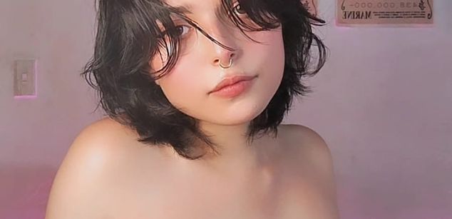 Model - Elizabeth Taylor cum