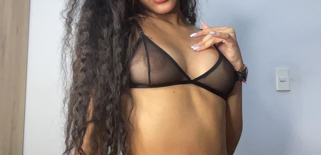 Model - Sofia Walkert niceass