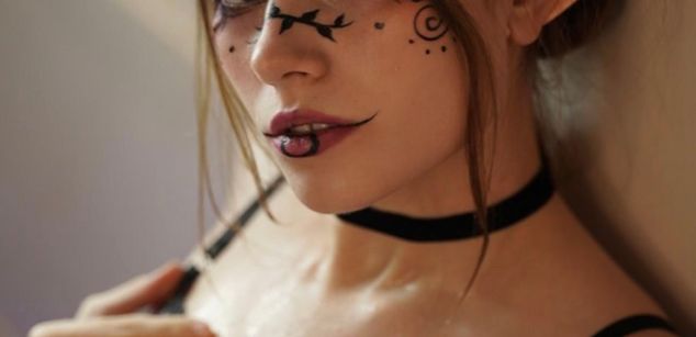 Model - Megan Elfie young