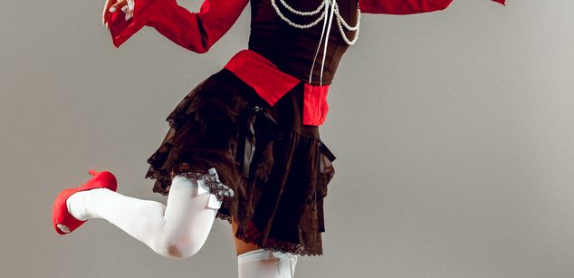 Model - LucyAddison femdom