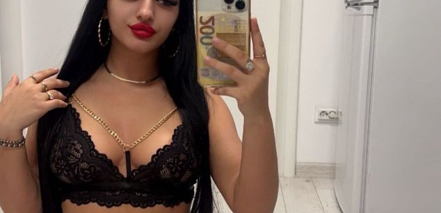 Model - BitaaBaby deep