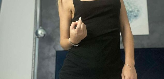 Model - Selena Falls young