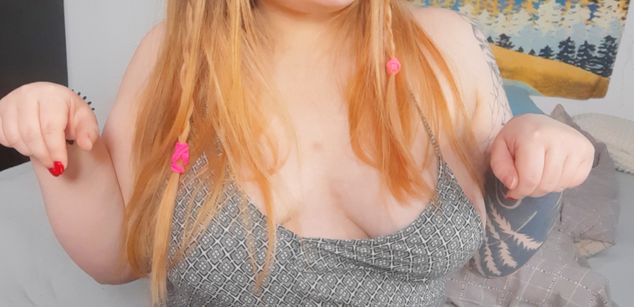 Model - Nessa Greyrat dildo