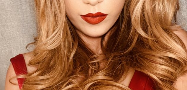 Model - Lustful Luna sph