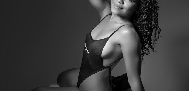 Model - Ari Allen bdsm