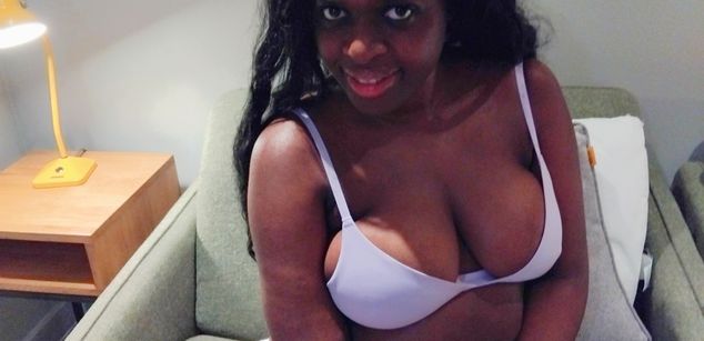 Model - BrandyEngland Bigtits