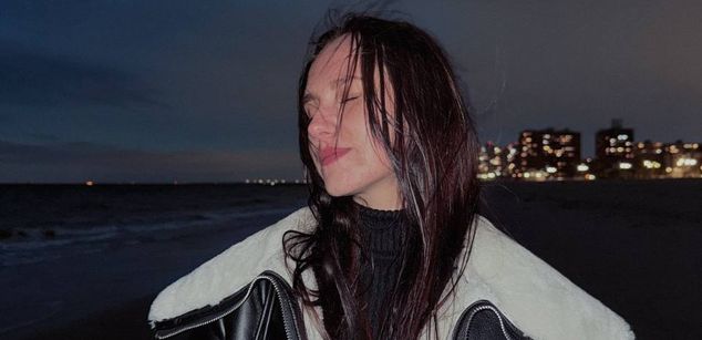 Model - Benllina LITTLEPUSSY