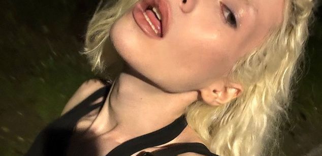 Model - Kolette foot