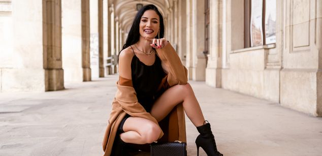 Model - AvaEmine sissy