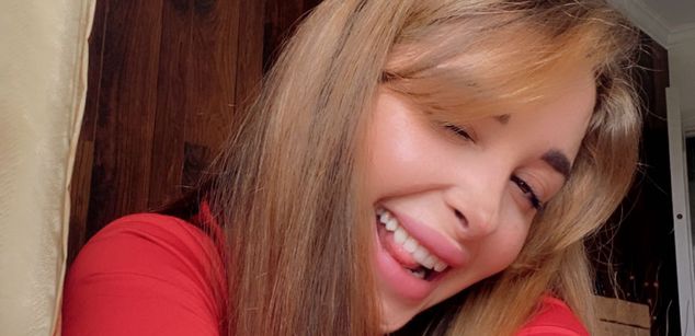 Model - Lewandowskaya tights