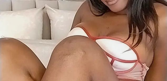 Model - AlishaPhoebe pussy