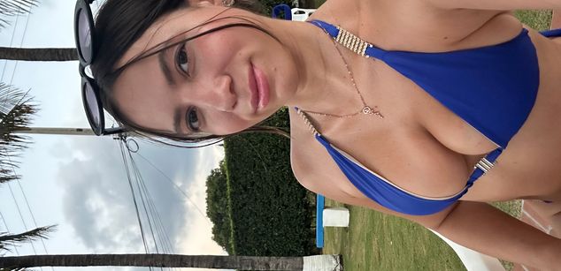 Model - Veronica Hot naked