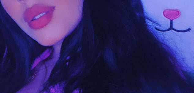 Model - Maria del carmen caizales gomez NORA