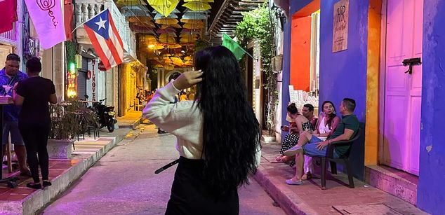 Model - Maria del carmen caizales gomez NORA