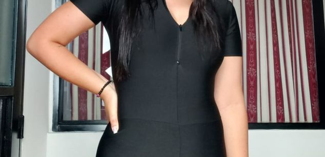 Model - Iris Moira feet