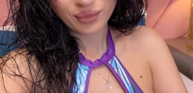 Model - BeckyShine mature