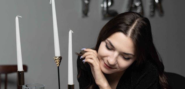 Model - LilieSweet tits