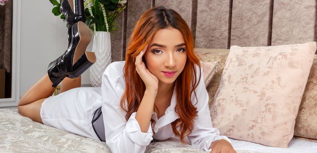 Model - AgathaQuin doggy