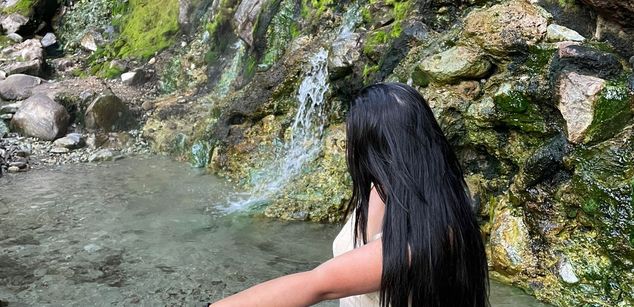 Model - Iris Moira feet