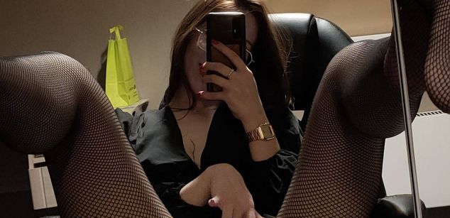 Model - JamieJoy blond