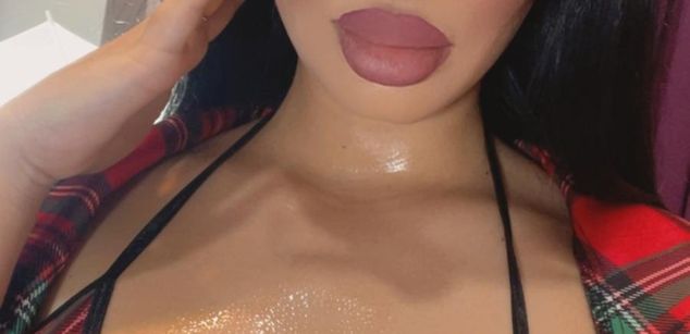 Model - VictoriaLane young