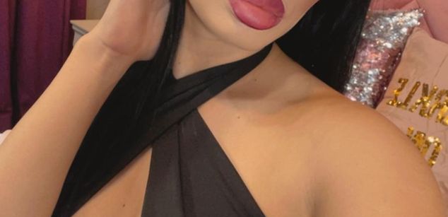 Model - VictoriaLane young