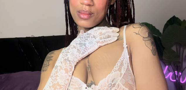 Model - Ominira sweet