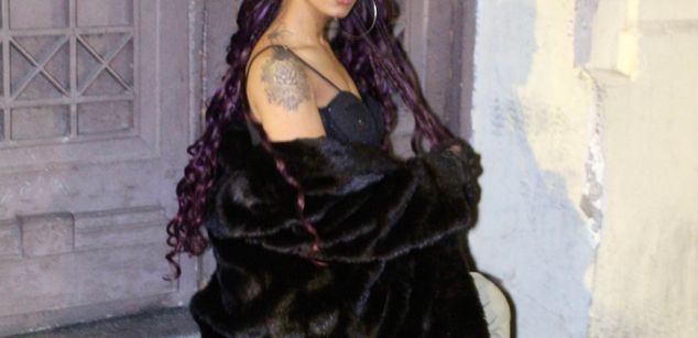 Model - Ominira sweet