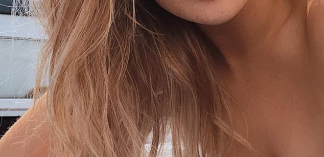 Model - Sienna Blake english