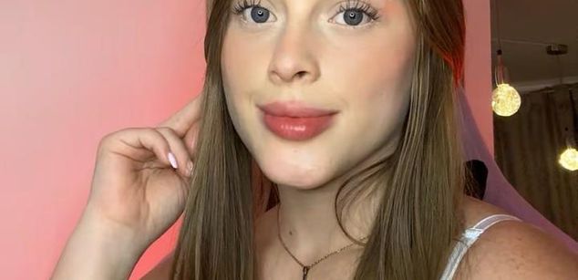 Model - HannaCutte cei