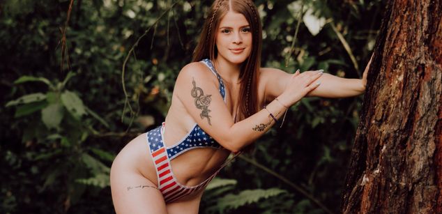 Model - HannaCutte cei