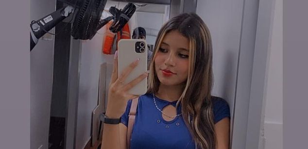 Model - ValentinaMorLat COLOMBIAN