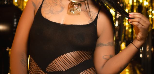 Model - ValentinaMurphy cei