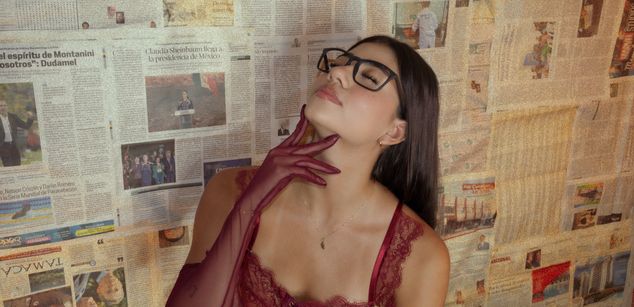 Model - MelodyJakson young