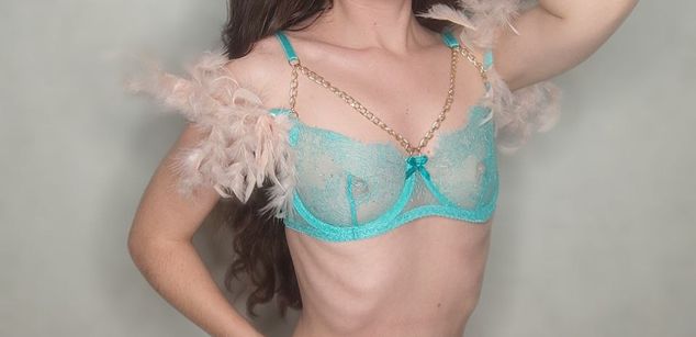 Model - AlisiaNovo bdsm