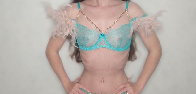 Model - AlisiaNovo bdsm