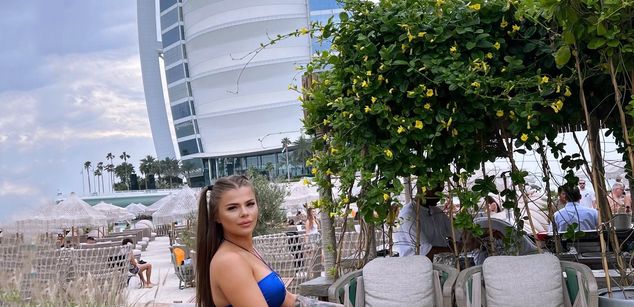 Model - Evelynxxx but