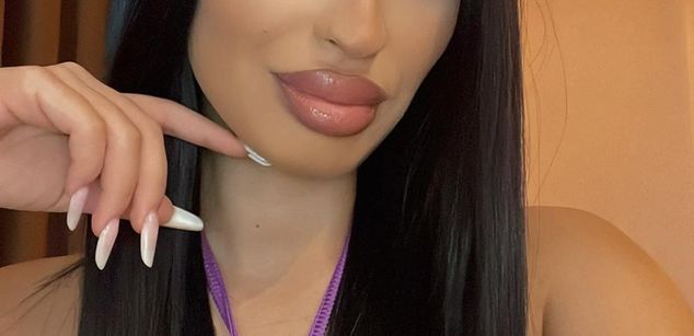 Model - VictoriaLane young