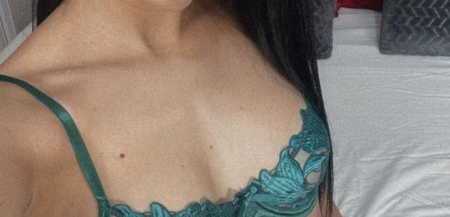 Model - VictoriaLane young