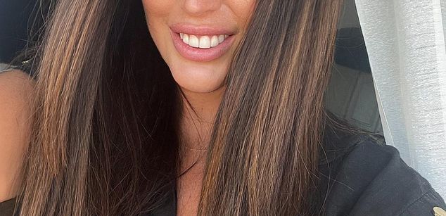 Model - Candy Crush Gfexpiernce