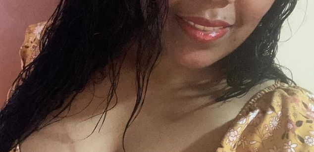 Model - NenaLovely COLOMBIAN