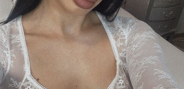 Model - VictoriaLane young