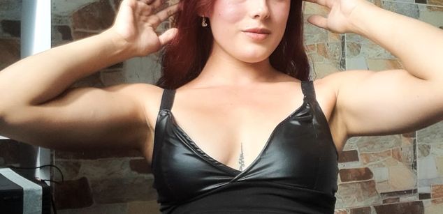 Model - CloeSweet latina